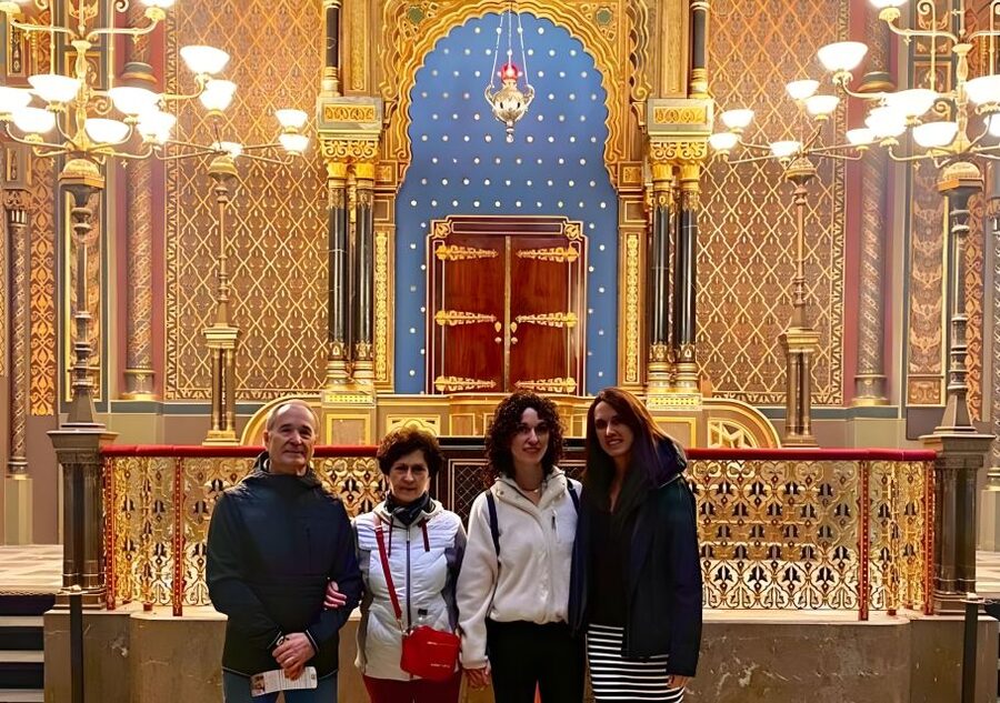 Prague: Guided Tour inside the Jewish Cemetery & Synagogues - Klausen Synagogue and the Ceremonial Hall