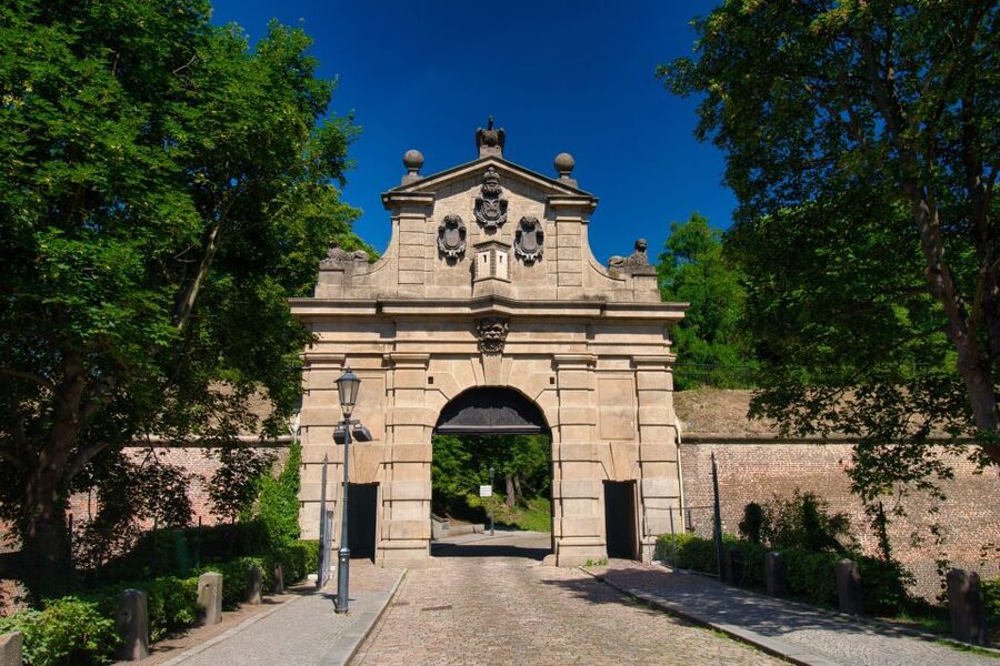 Prague: Guided tour to the historic fortress of Vyšehrad - What the guide adds in 90 minutes