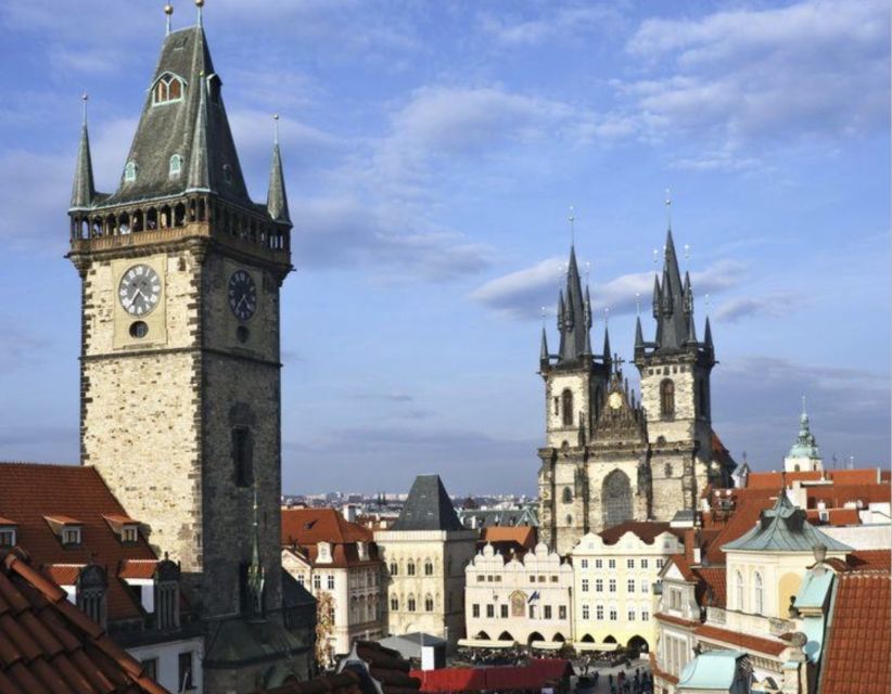 Prague: Half-Day City Highlights Walking Tour - Charles Bridge, with time to look around
