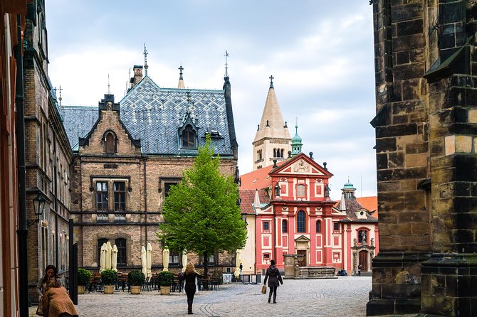 Prague Half Day City Tour by Bus and by Foot - Old Town Square, Jewish Town, and Powder Gate