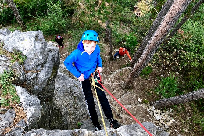 Prague Half-Day Rock Climbing Experience with Instructor - Meeting at Pivovar Prokopák at 9:00 a.m.
