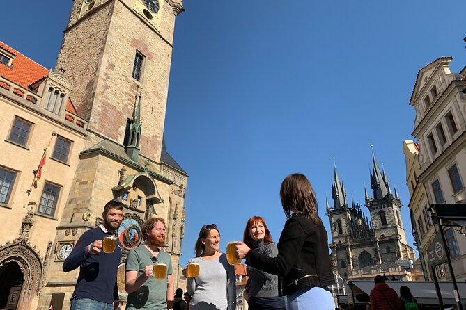 Prague Historic Pub Tour with Drinks Included - The small group and guide style