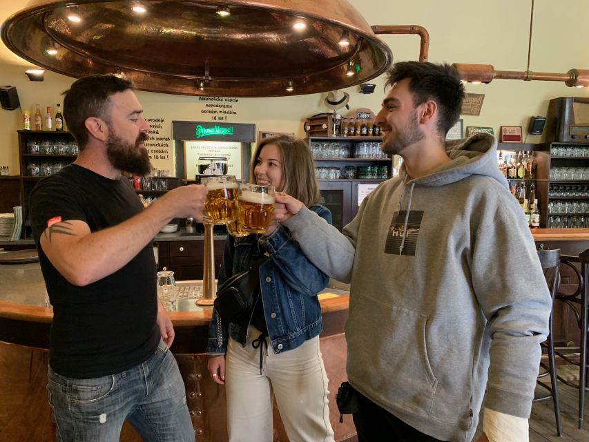 Prague: Historic Pubs Tour with Drinks - Wenceslas Square And Prague’s New Town