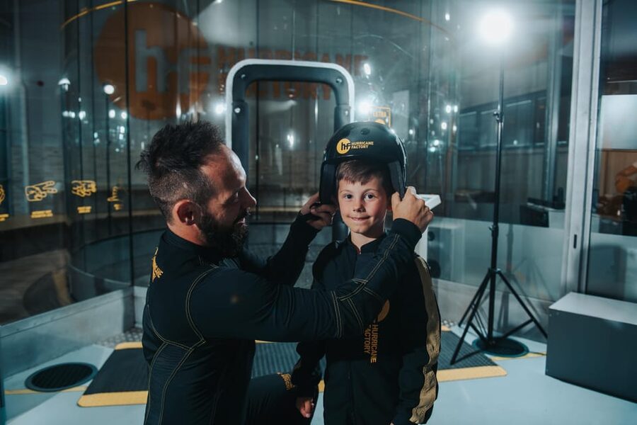 Prague: Hurricane Factory Indoor Skydiving Experience - Planning your hour at Hurricane Factory