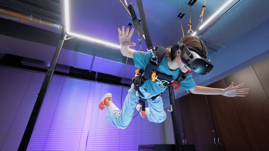 Prague: Hurricane Factory Parachute Jump VR Simulator - Why the two-person format helps