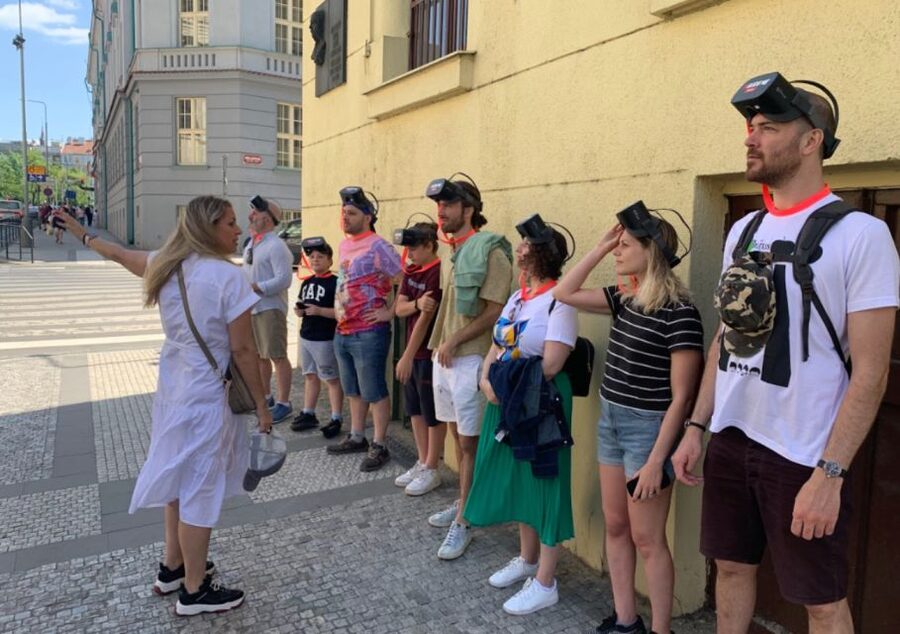 Prague: Immersive History Walking Tour and VR - What the guides add to the headsets
