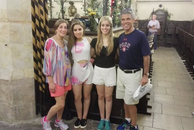 Prague Jewish Quarter Private tour - 3hours - The Old-New Synagogue and Jewish Town Hall