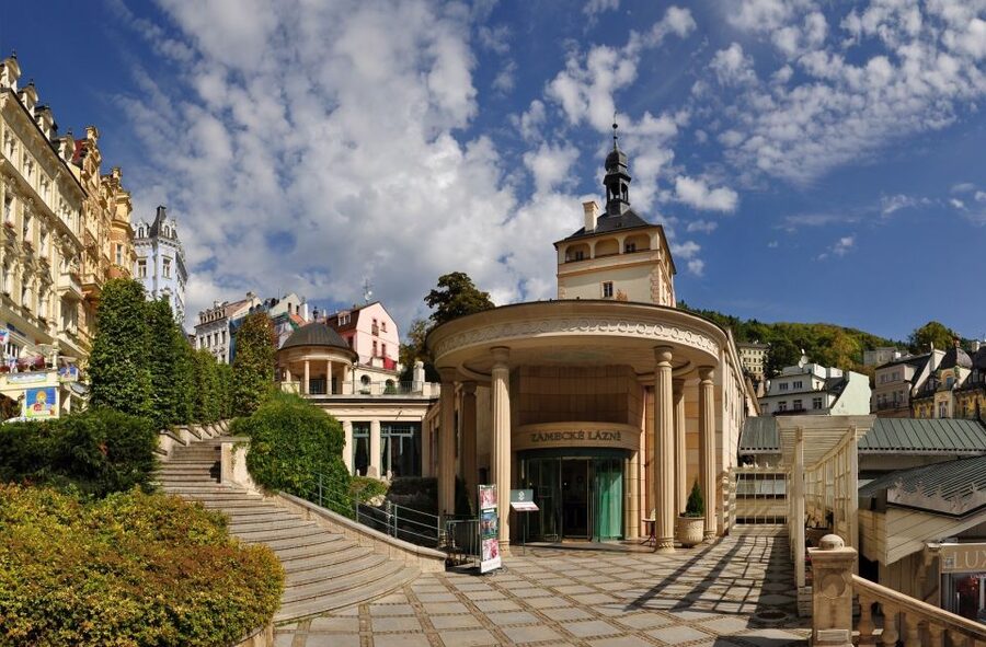 Prague: Karlovy Vary Tour with Lunch and Moser Museum Visit - Should you book the Karlovy Vary tour from Prague?