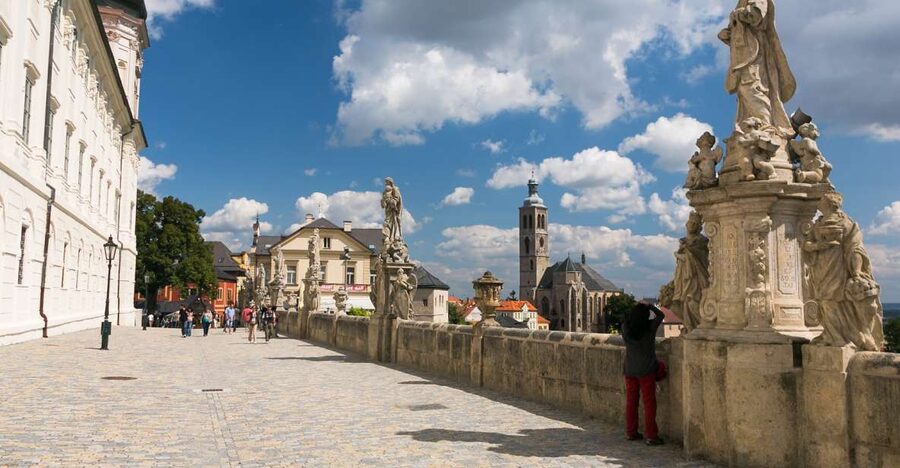 Prague: Kutná Hora, St Barbara's Cathedral and Bone Church - Key points to know before you book