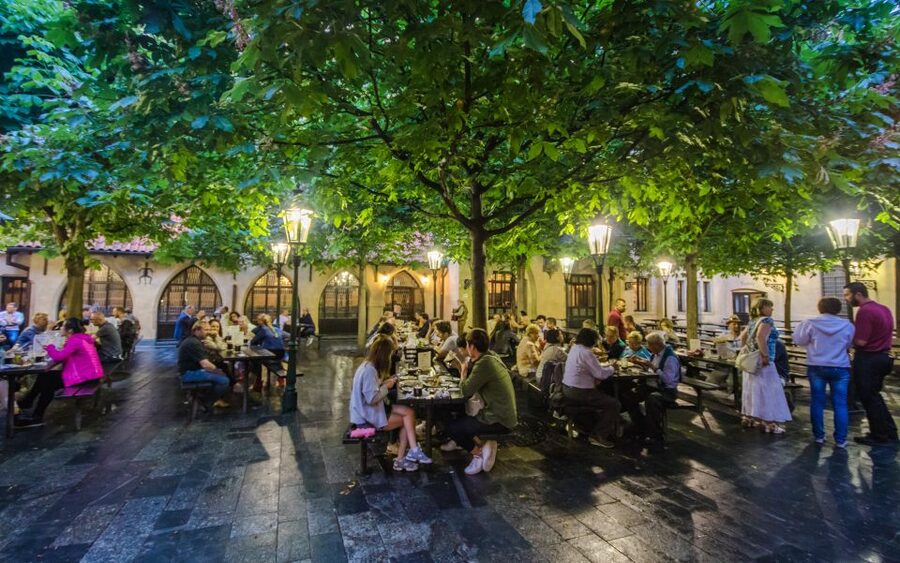 Prague: Legendary Beer Tour with Dinner - Is $81 a fair price?