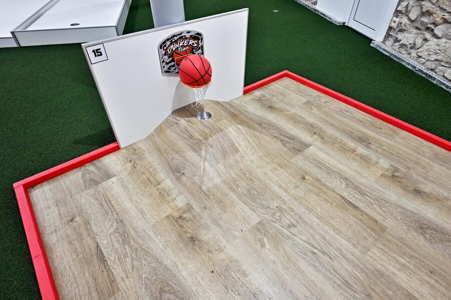 Prague: Mazemania Miniature Golf Experience - What the Experience Feels Like for Families