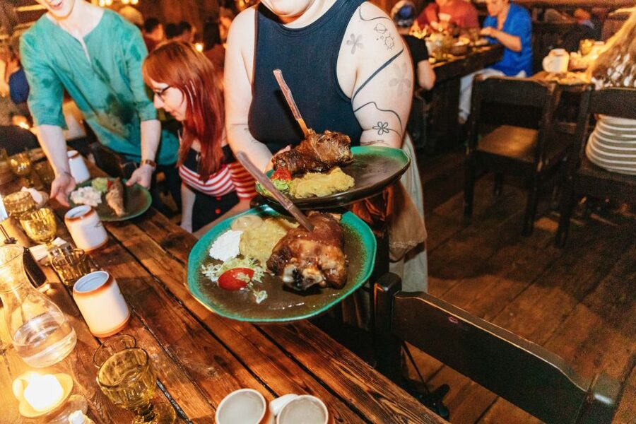 Prague: Medieval Dinner with Unlimited Drinks - Should you book the U Pavouka medieval dinner?