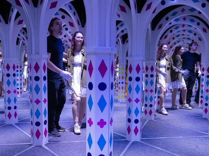 Prague: Mirror Maze Entry Family Ticket - Key points to know before you go