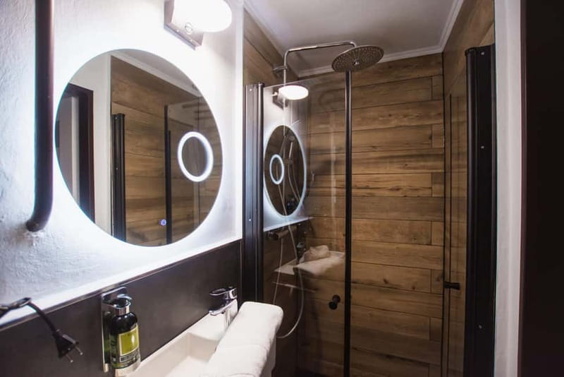 Prague: Modern Private Spa with Jacuzzi and Sauna - Two hours inside the private spa