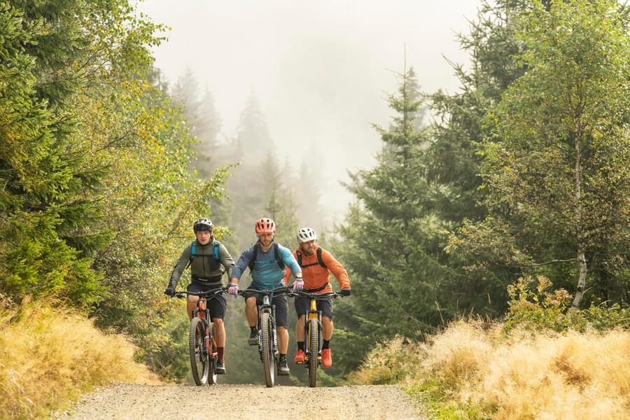 Prague Mountain Biking: Blast Through The Best Singletracks - Who should book this mountain-bike ride?