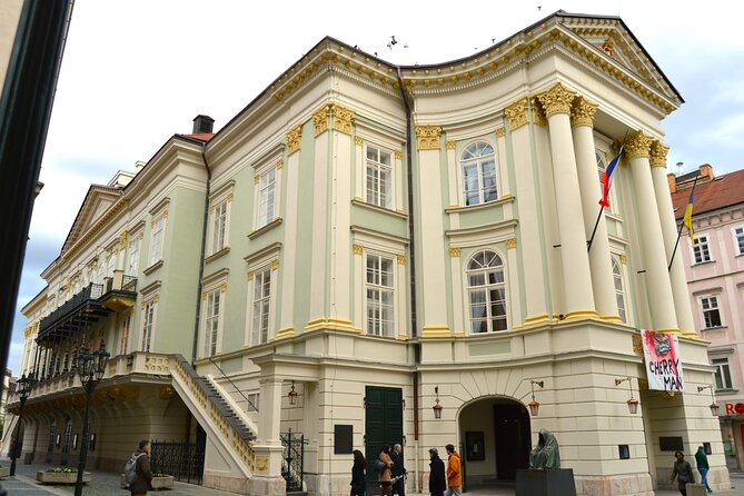Prague: National Museum Ticket & Online Audioguide City Tour - Entering the National Museum Historical Building