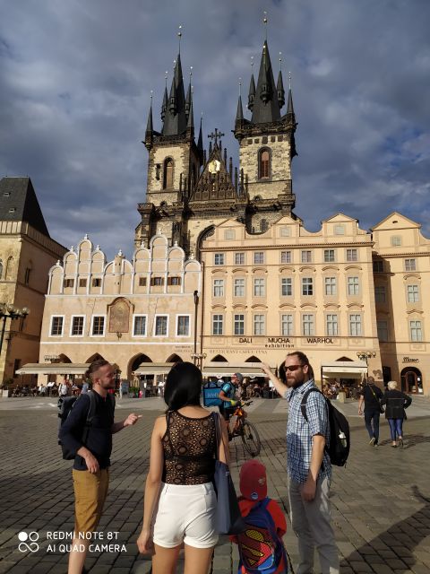 Prague: Old, New, and Jewish Towns Guided Walking Tour - Three hours is a useful first chapter