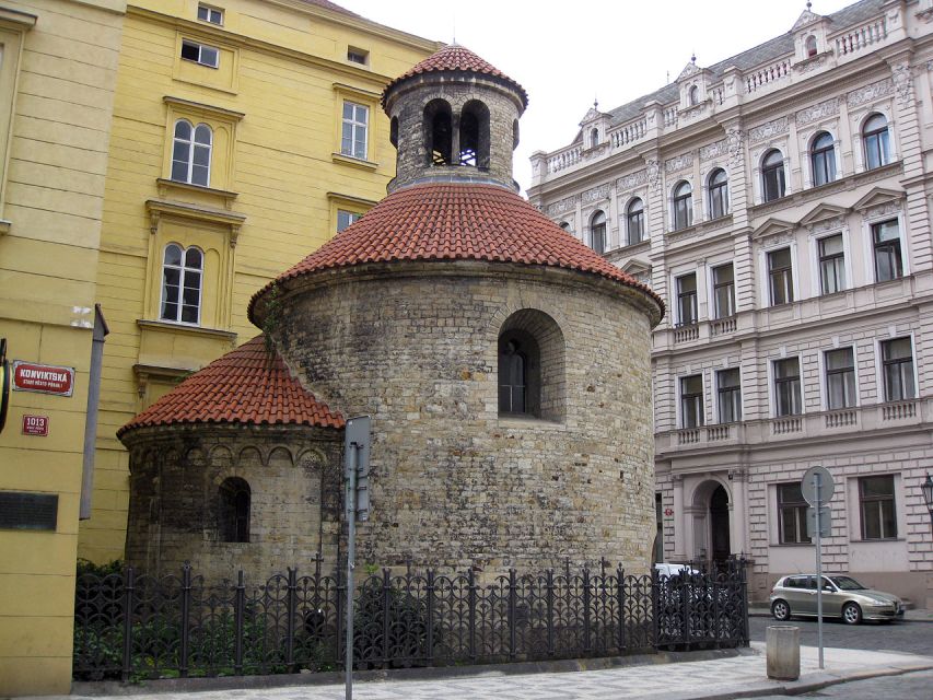 Prague: Old, New, and Jewish Towns Guided Walking Tour - Old Town: Prague’s grandest first impression