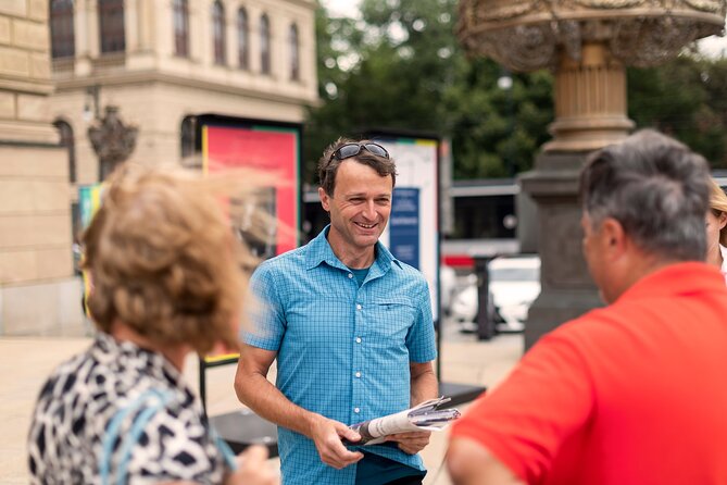 Prague Old Town and Jewish Quarter 90 minutes Guided Tour - Key points to know before you book