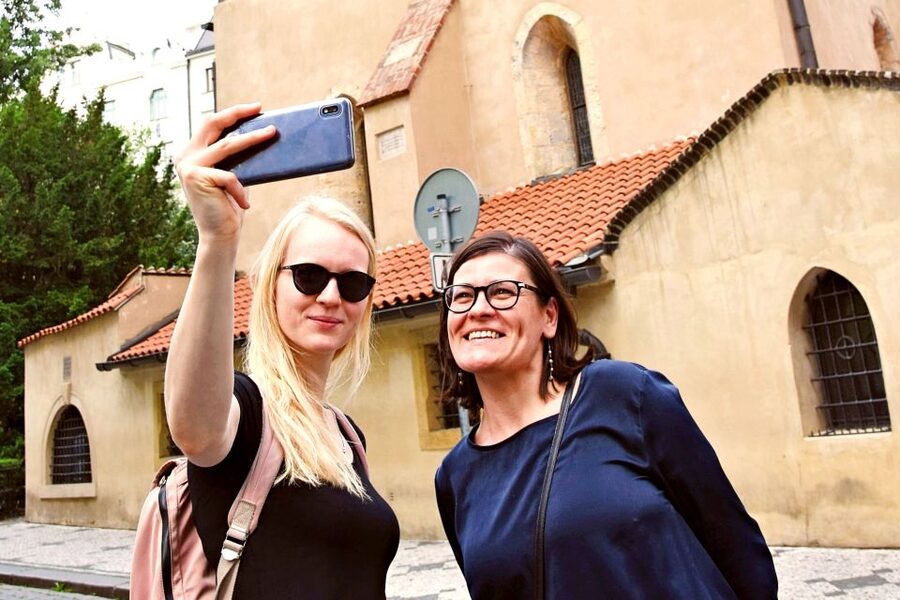 Prague: Old Town and Jewish Quarter Tour - Who should book this walk?
