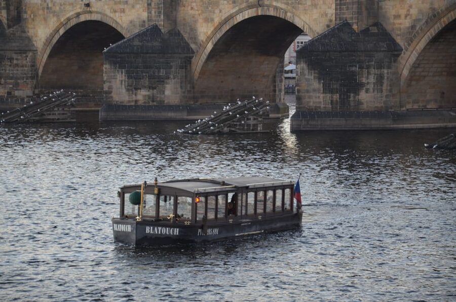 Prague: Old Town Guided Walking Tour and City Boat Ride - The Jewish Quarter and Prague’s changing city center