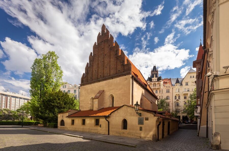 Prague: Old Town Highlights Private Guided Walking Tour - Starting beside Franz Kafka in Prague’s Old Town