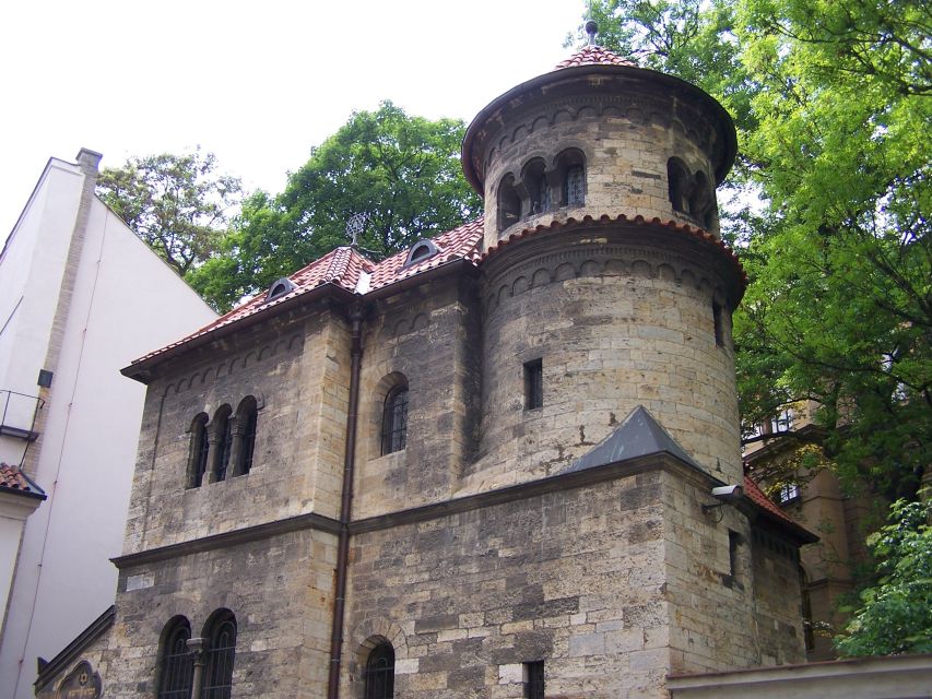 Prague: Old Town, Jewish Quarter & Astro Clock Walking Tour - New Town to Old Town in a half-hour walk