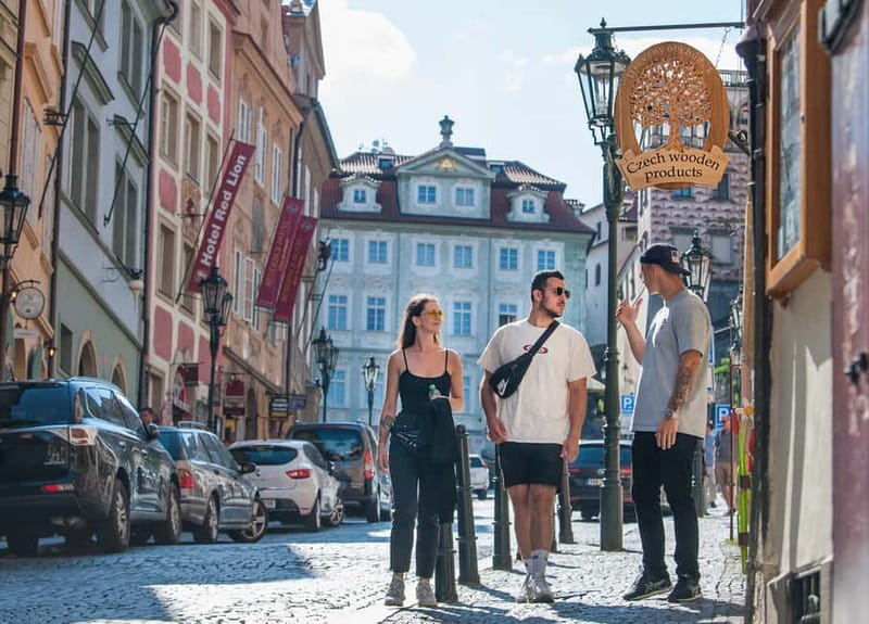 Prague: Old Town, Prague Castle & River Cruise Day Tour - Old Town, Josefov, and the clock in one morning