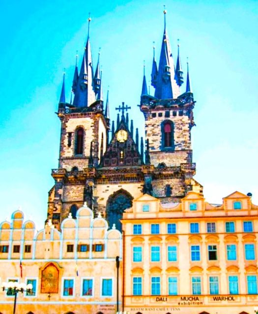 Prague: Old Town Square and Astronomical Clock Audio Guide - Beginning at the Old Town Clock