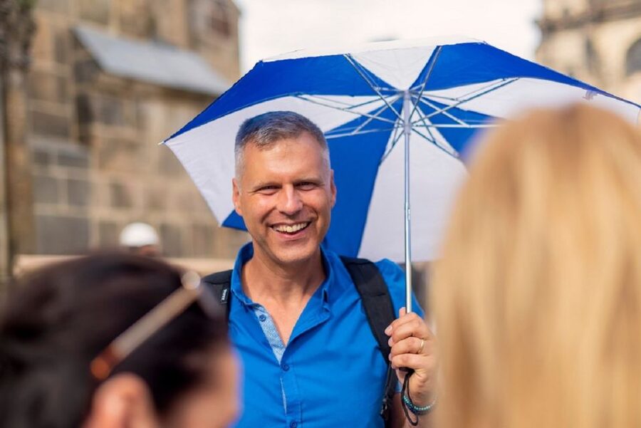 Prague: Old Town Tour & National Museum Skip-the-Line Ticket - Meeting near Old Town Square