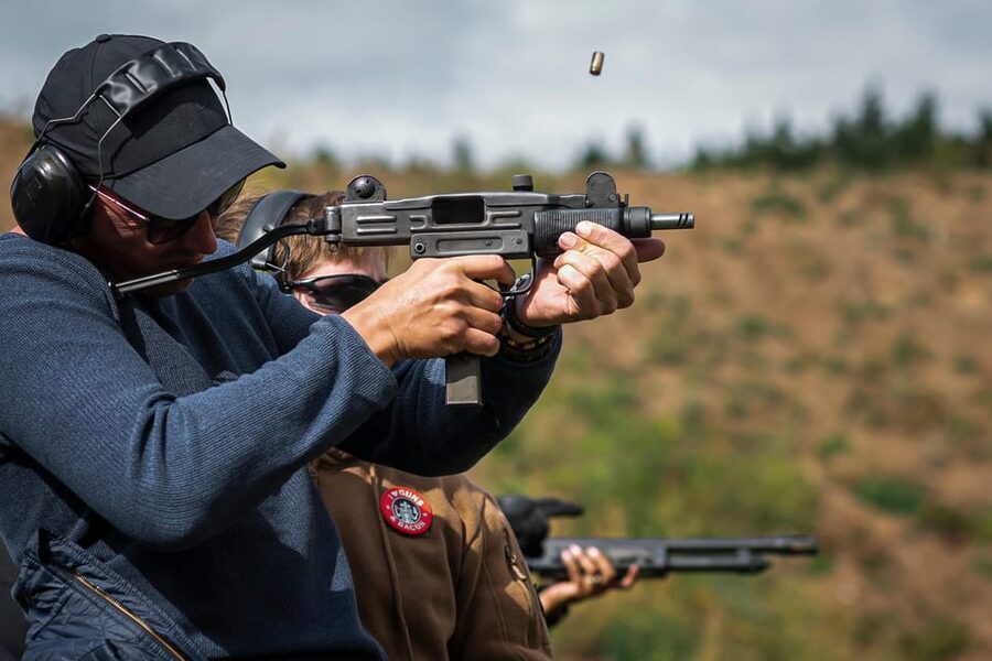Prague: Outdoor Shooting Experience with up to 10 Guns - Choosing from pistols, machine guns, and assault rifles