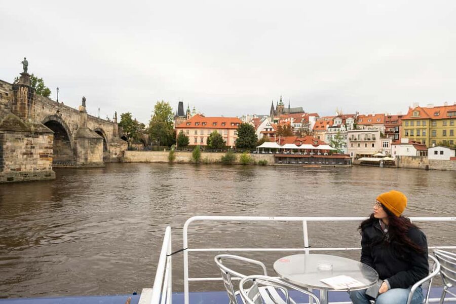 Prague: Panoramic Vltava River Cruise - Rudolfinum, Charles Bridge, and Kampa Island