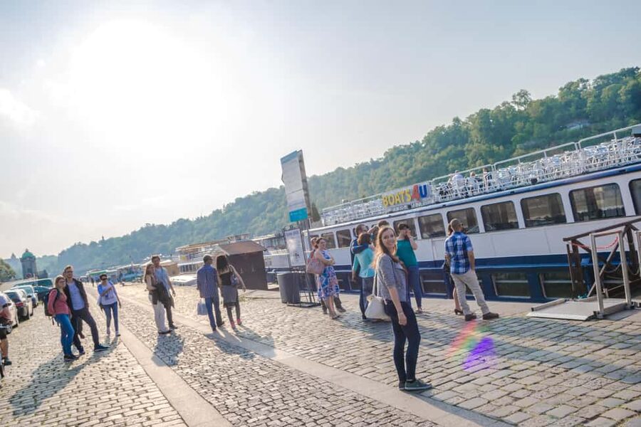 Prague: Panoramic Vltava River Cruise - Commentary, Wi-Fi, and the onboard atmosphere