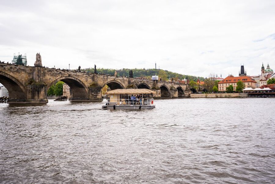 Prague: Party Tiki Boat Sightseeing Cruise with Drinks - Who will enjoy the Tiki Boat most?