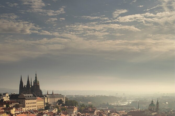 Prague Photoshoot for Couples, Betrothed, Family & Friends - Prague Castle: a grand opening frame