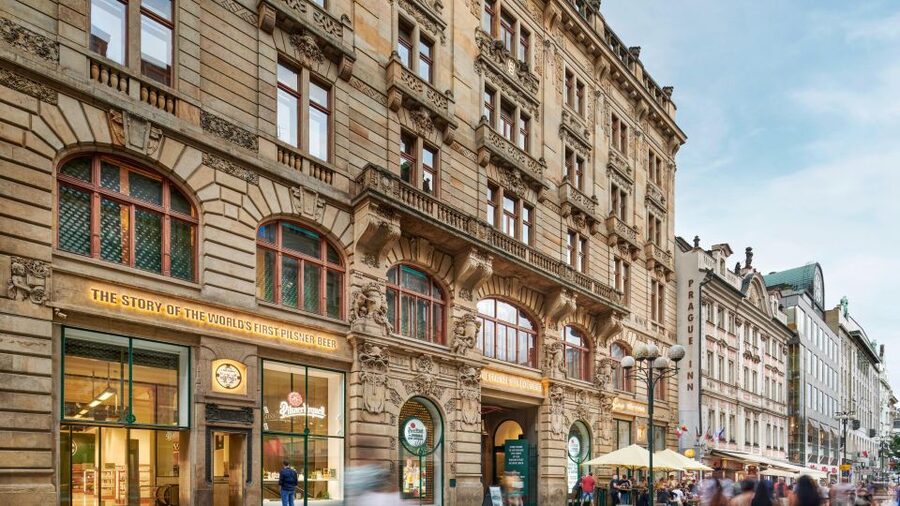 Prague: Pilsner Urquell Experience & Beer Tasting - Meeting the first brewmaster through light and sound