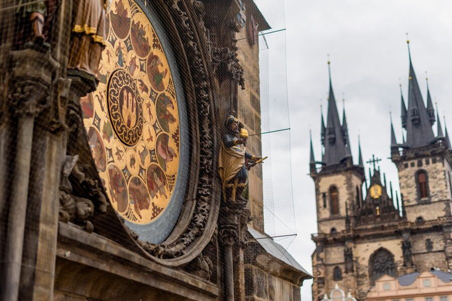 Prague: Prague Castle, Jewish Quarter, Clock Tower Admission - Prague Castle and its historic interiors