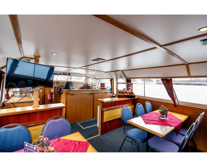 Prague: Private Beer Boat Cruise with Unlimited Beer - Is the $647 group price good value?
