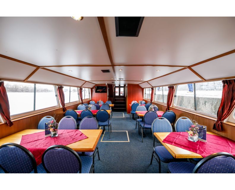 Prague: Private Beer Boat Cruise with Unlimited Beer - Should you book the Prague beer boat?