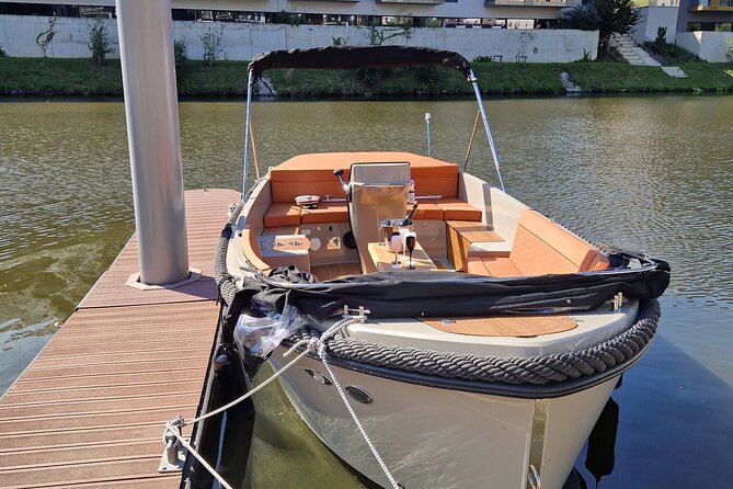 Prague Private Boat Tour - 2 Hours - Is $334 per person a good value?