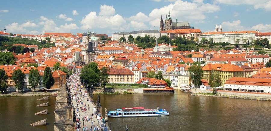 Prague: Private City Tour by Minivan - Old Town Square and the Jewish Quarter