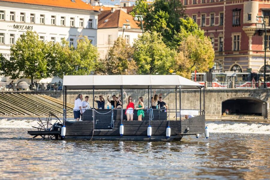 Prague: Private Cycle Boat River Tour with Beer or Prosecco - Who will enjoy this boat most?