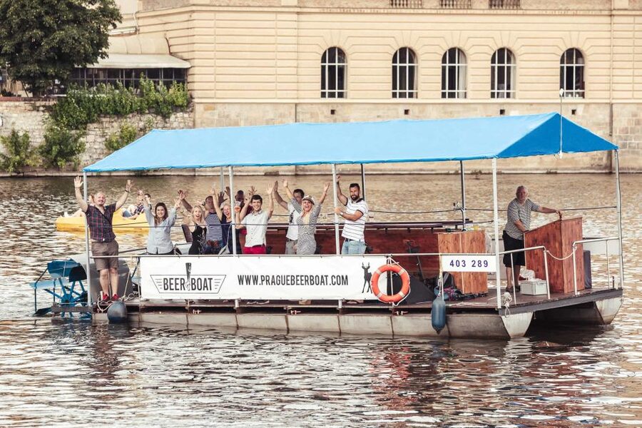 Prague: Private Cycle Boat River Tour with Beer or Prosecco - Practical tips for a smoother ride