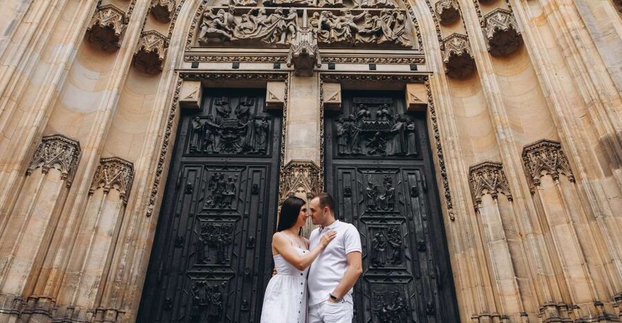 Prague: Professional Photoshoot at Prague Castle - What happens during the Prague Castle photo stop