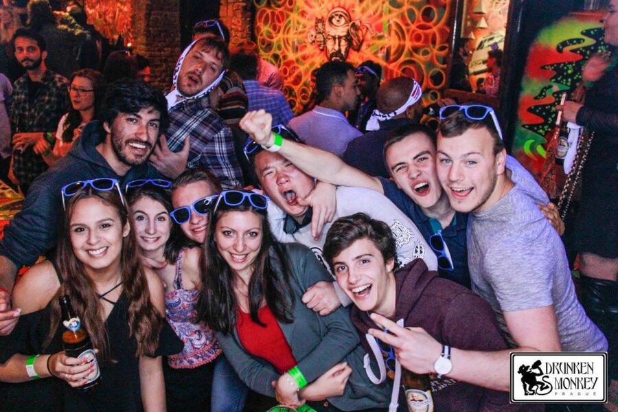 Prague: Pub Crawl with Open Bar and VIP Entry - Starting at Drunken Monkey in Old Town