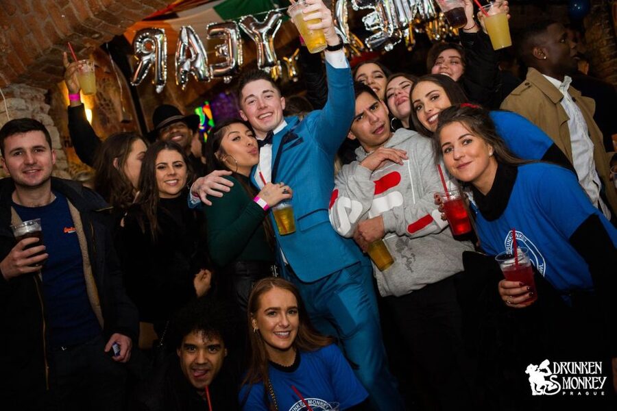 Prague: Pub Crawl with Open Bar and VIP Entry - Making sense of the two start times