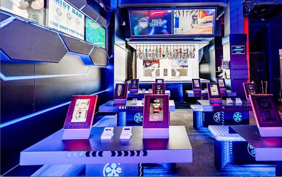 Prague: Robotic Bar Entry with a Drink Included - How long you should allow