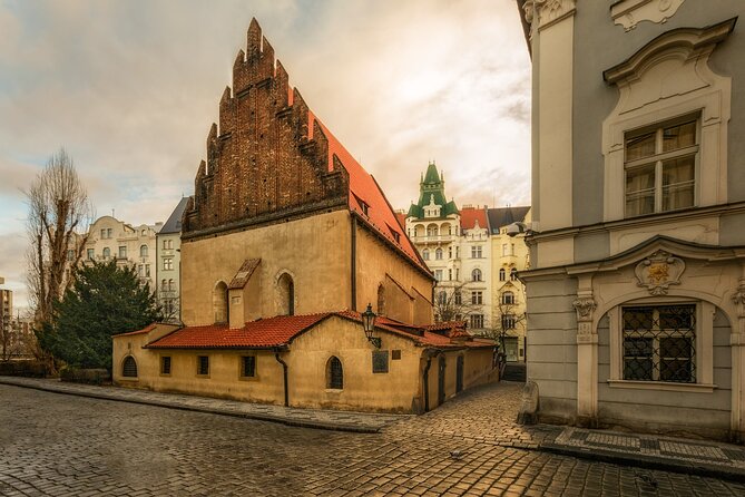 Prague's charming old places tour in Russian language - Czech beer, beer cheese, and a short break