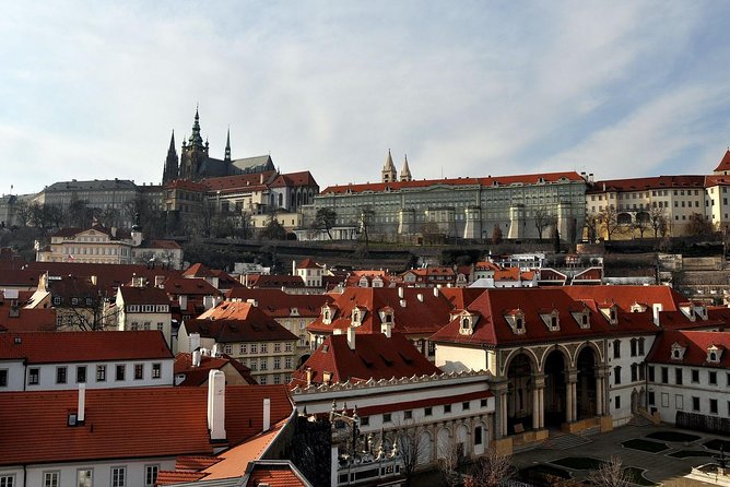Prague's charming old places tour in Russian language - Charles Bridge and the quieter side of Kampa