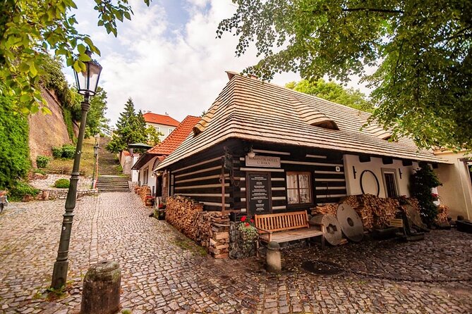 Prague's charming old places tour in Russian language - The John Lennon Wall and Prague under communism